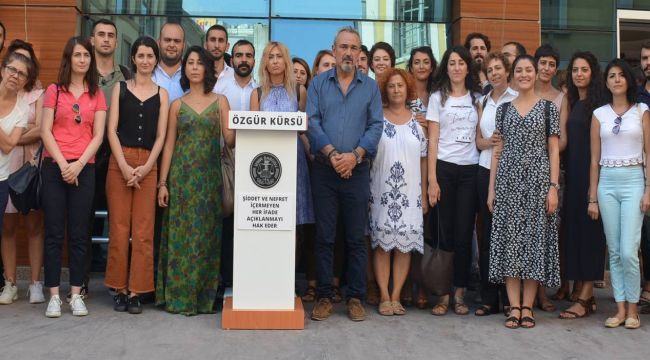 İzmir Barosu’ndan 26 kişi gözaltına alındı  