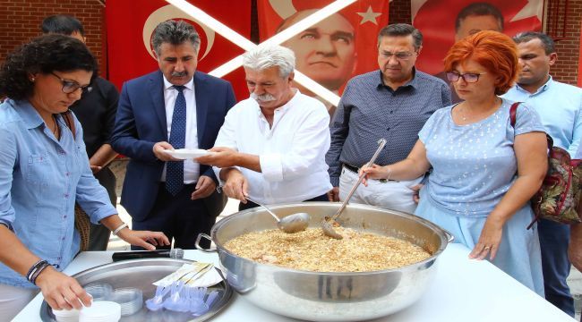 Bayraklı’dan Aşure Günü etkinliği