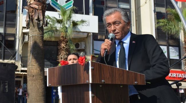 Uygur’dan “Acısız dünya” mesajı