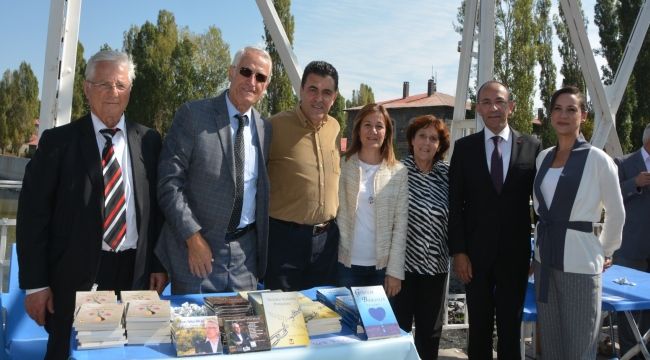  ''Her zaman sanatın ve sanatçının yanında olduk''