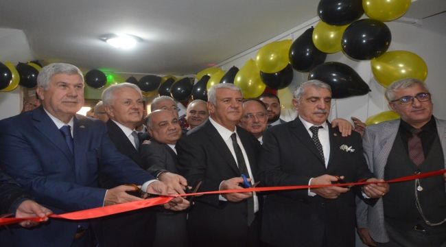 İzmir Oto Galericiler Odası artık kendi mülkünde