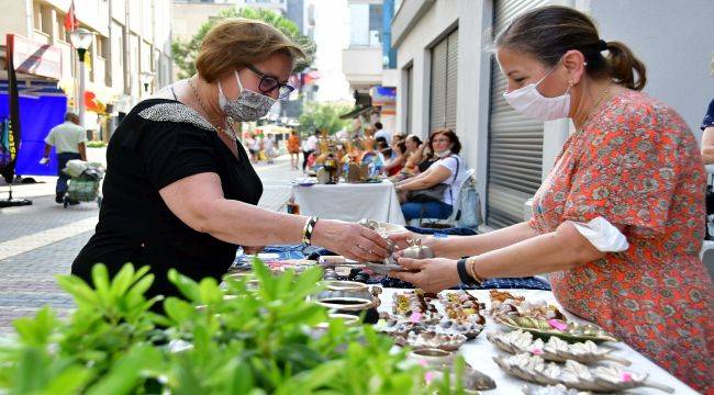 Narlıdere'de El Emeği Göz Nuru Pazarı