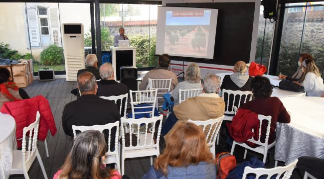 Bornova’da Zeytin Yetiştirme Teknikleri eğitimi