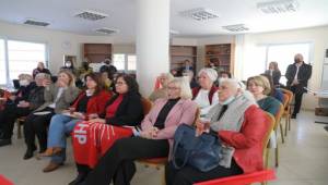 Başkan Atabay Chp'li Kadınların Eğitimine Katıldı