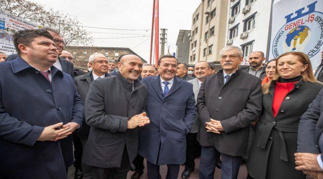 DİSK Genel - İş İzmir Şubelerinin Yenilenen Hizmet Binası Açıldı 