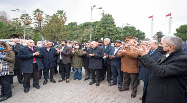 İzmir Sokak Hayvanlarını Yalnız Bırakmadı