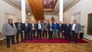İzmir Spor Kulüpleri Birliği Vakfına Belediye'den Destek