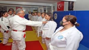 Kadınlara şiddete karşı judo eğitimi