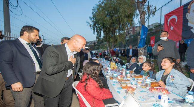 Başkan Soyer Laleli'deki parkın açılışını yaptı