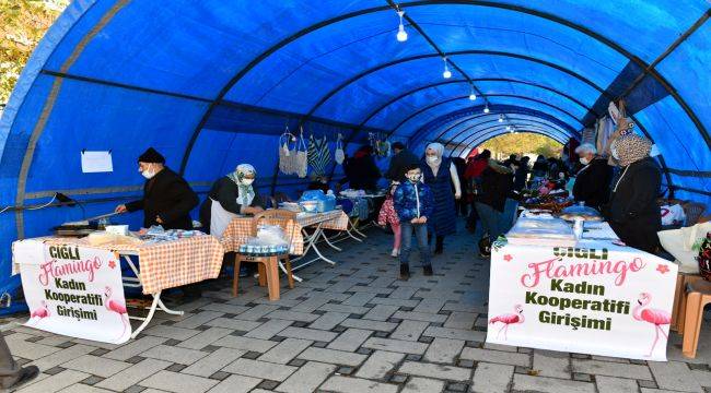 Çiğli'nin Emektar Kadınlarından Üniversite Öğrencilerine Burs Desteği