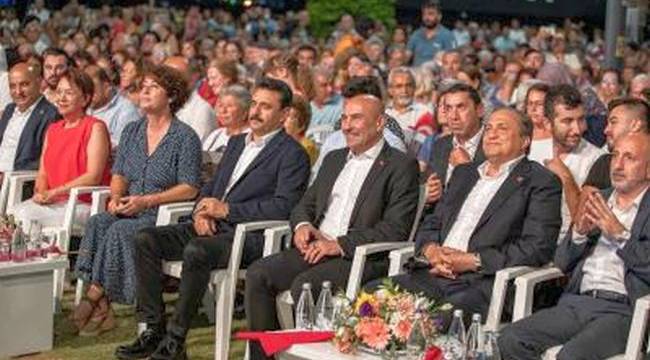 Dikili Kültür, Demokrasi ve Emek Festivali başladı