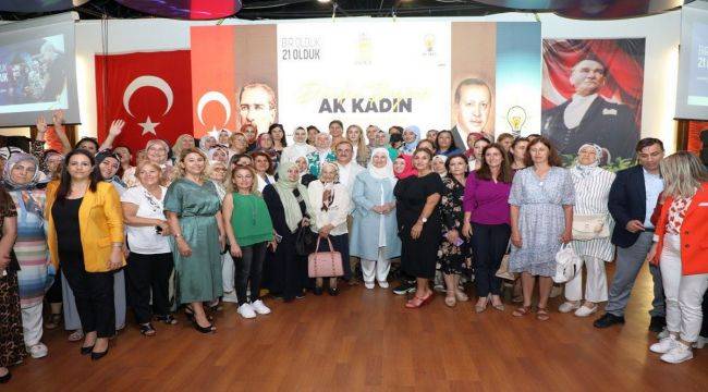 İzmir’de ‘AK Kadın Zirvesi’