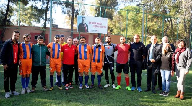  Bornova’da spora tam destek