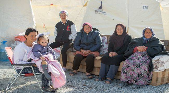 Depremzede kadınlar 8 Mart’ı buruk karşıladı