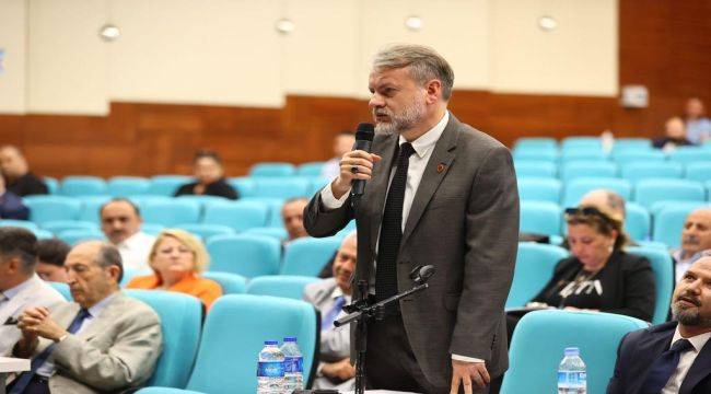 Batur: Sosyal demokrat doğdum, sosyal demokrat devam edeceğim