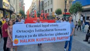 İzmir’de Sığınmacı Protestosu: Ya Batı’ya Ya Da Ülkelerine Gidecekler!