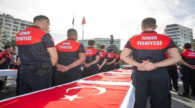 İzmir’de İtfaiye Haftası kutlanıyor