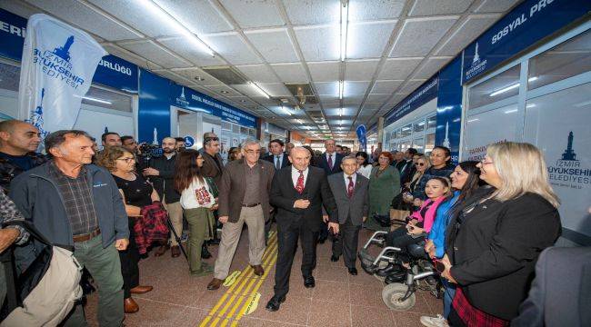 Başkan Soyer Kültür 68 Kütüphanesi’ni hizmete açtı