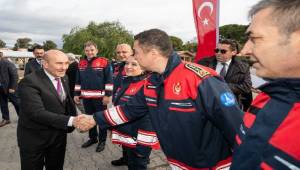 İzmir itfaiyesinin özel donanımlı ambulansları hayat kurtaracak