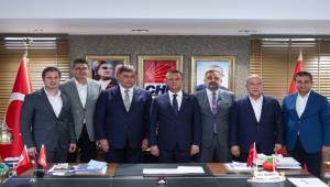 CHP Genel Başkanı Özgür Özel İzmir’e geldi