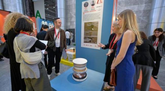 17 firma sponsor oldu, tasarımlar mobilyaya dönüştü