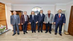 Faşizm sağanak yağış haline döndü