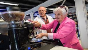 Torunlara kahve sözü: İleri yaş baristalar iş başında