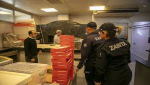 Güzelbahçe zabıtasından restoranlara sıkı denetim