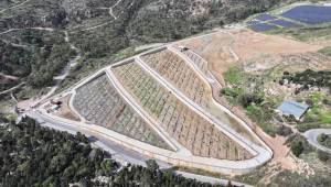 Örnekköy'de çift katlı mezarlık hizmete açılıyor