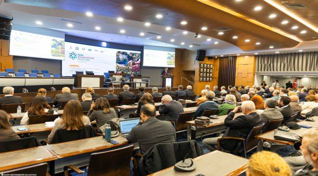 Başkan Tugay: Kooperatiflerle iş birliği içinde sorunları aşacağız