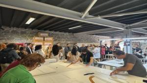 İzmir’in istihdam üssü 2025’te “fabrika” gibi çalıştı