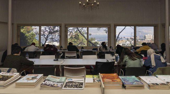 Kitap kurtları, İzmir'in kütüphanelerini çok sevdi