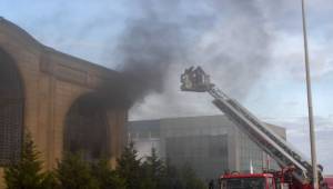 Fabrika yangını kısa sürede kontrol altına alındı