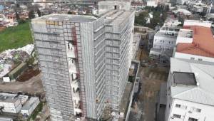 Eşrefpaşa Hastanesi’nin yeni binasında sona doğru