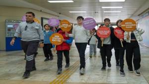 İzmir çocuğu merkeze koydu, Türkiye’ye örnek oldu