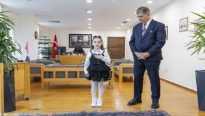 Başkanlık makamında gurur veren buluşma