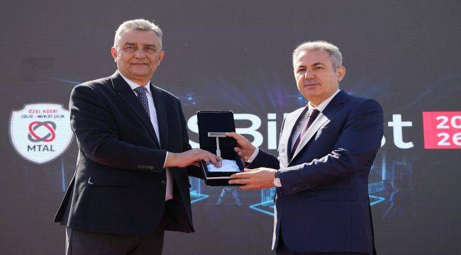 KOSBİFEST 2026’da gelecek sahneye çıktı: sanayi, bilim ve sanat İzmir’de buluştu