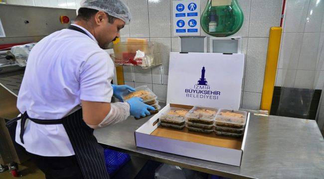 İzmir’de “sosyal kalkan” devrede