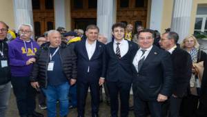Tugay, mezunlarla pilav gününde buluştu